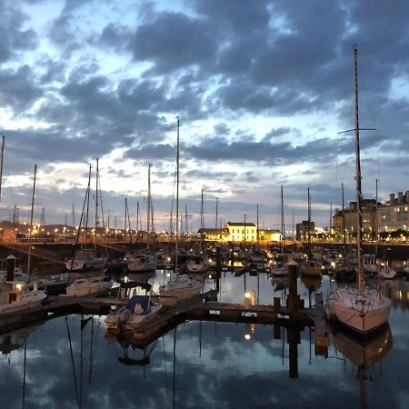 Alojamientos Muelle De Gijón Zewnętrze zdjęcie