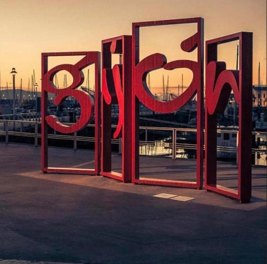 Alojamientos Muelle De Gijón Zewnętrze zdjęcie